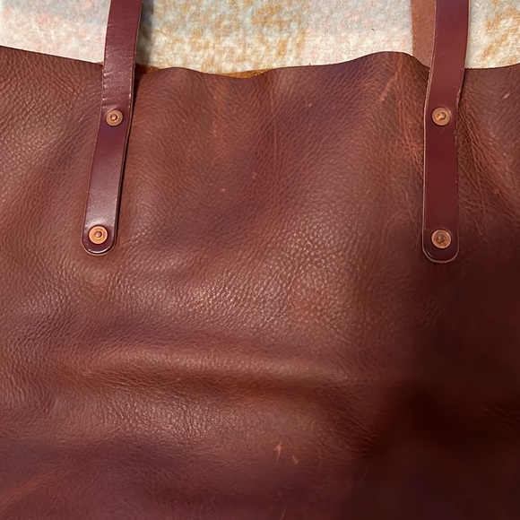 Goforthgoods "Avery" Tote, Large, Saddle - Picture 9 of 12